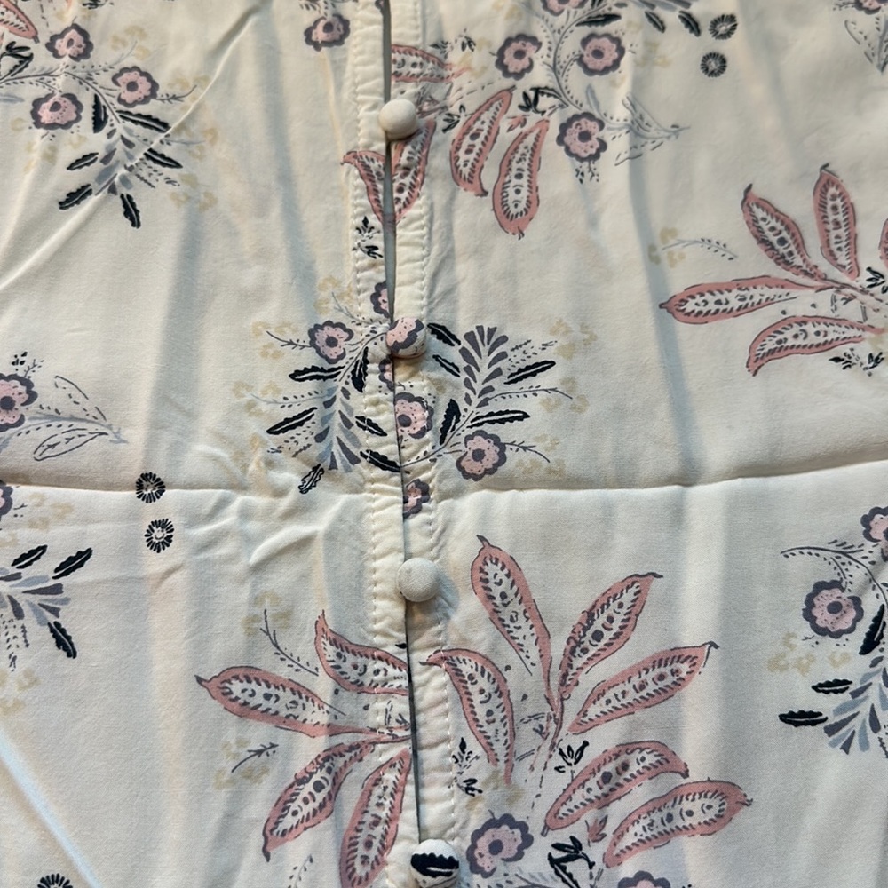 Adorable Button Back Top - Picture 6 of 6